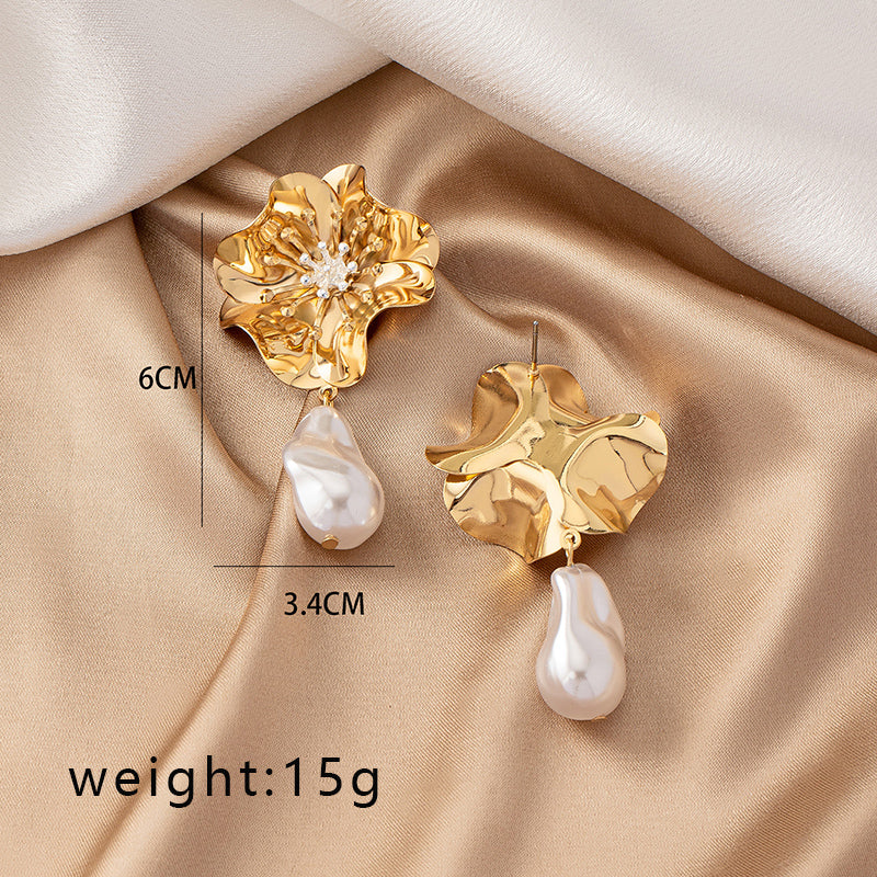 Heart-Shaped Stud Earrings