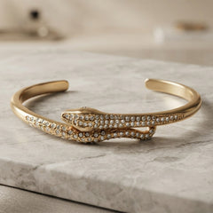 Minimal Curved Bracelet